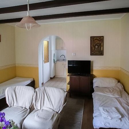 Hellenyi Apartmanok ハルカーニャ エクステリア 写真