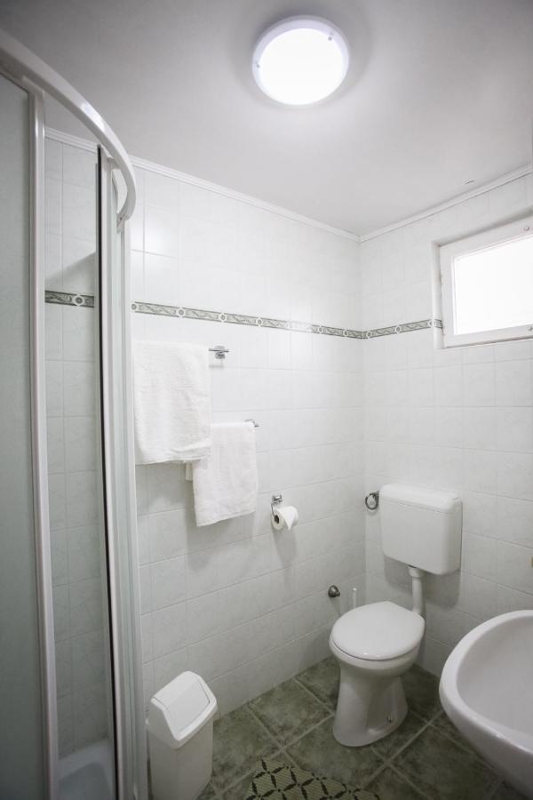 Hellenyi Apartmanok ハルカーニャ エクステリア 写真