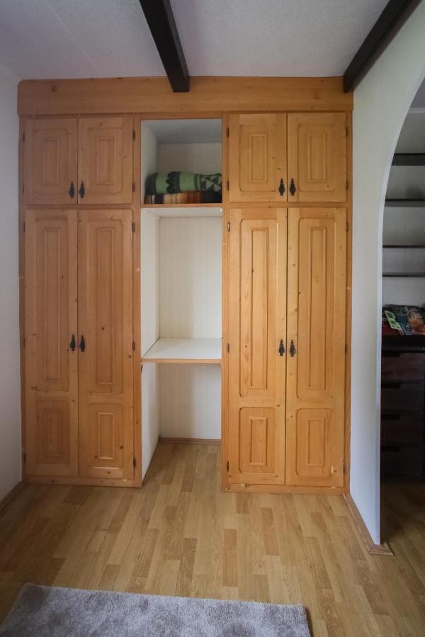 Hellenyi Apartmanok ハルカーニャ エクステリア 写真