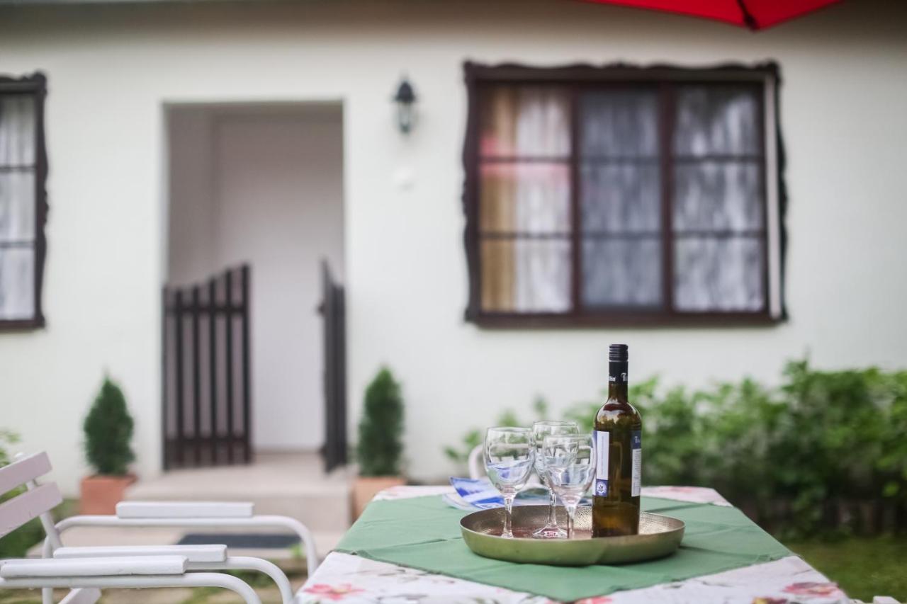 Hellenyi Apartmanok ハルカーニャ エクステリア 写真